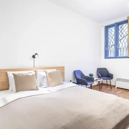 Convenient At Gastro Driven Location Budapesta