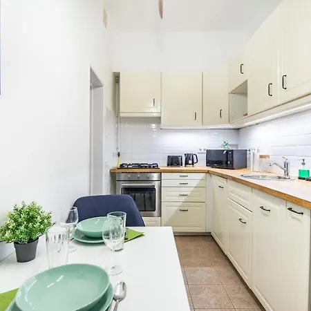 Apartament Convenient At Gastro Driven Location