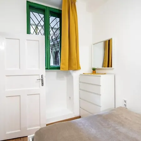 Convenient At Gastro Driven Location