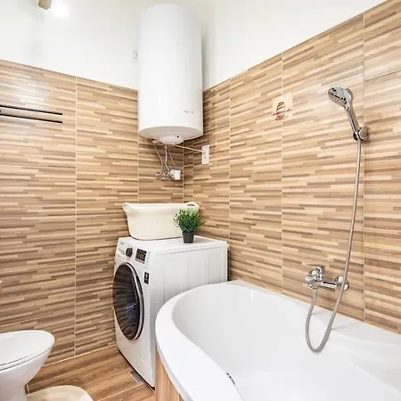 Appartement Convenient At Gastro Driven Location *